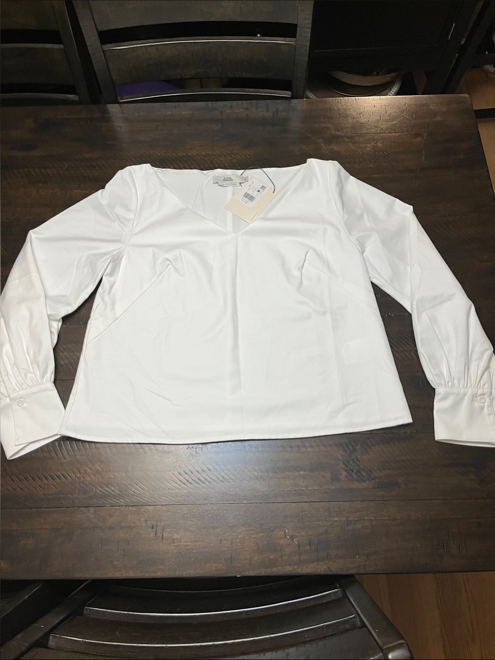 Women's White V-Neck Long Sleeve Blouse Size 8